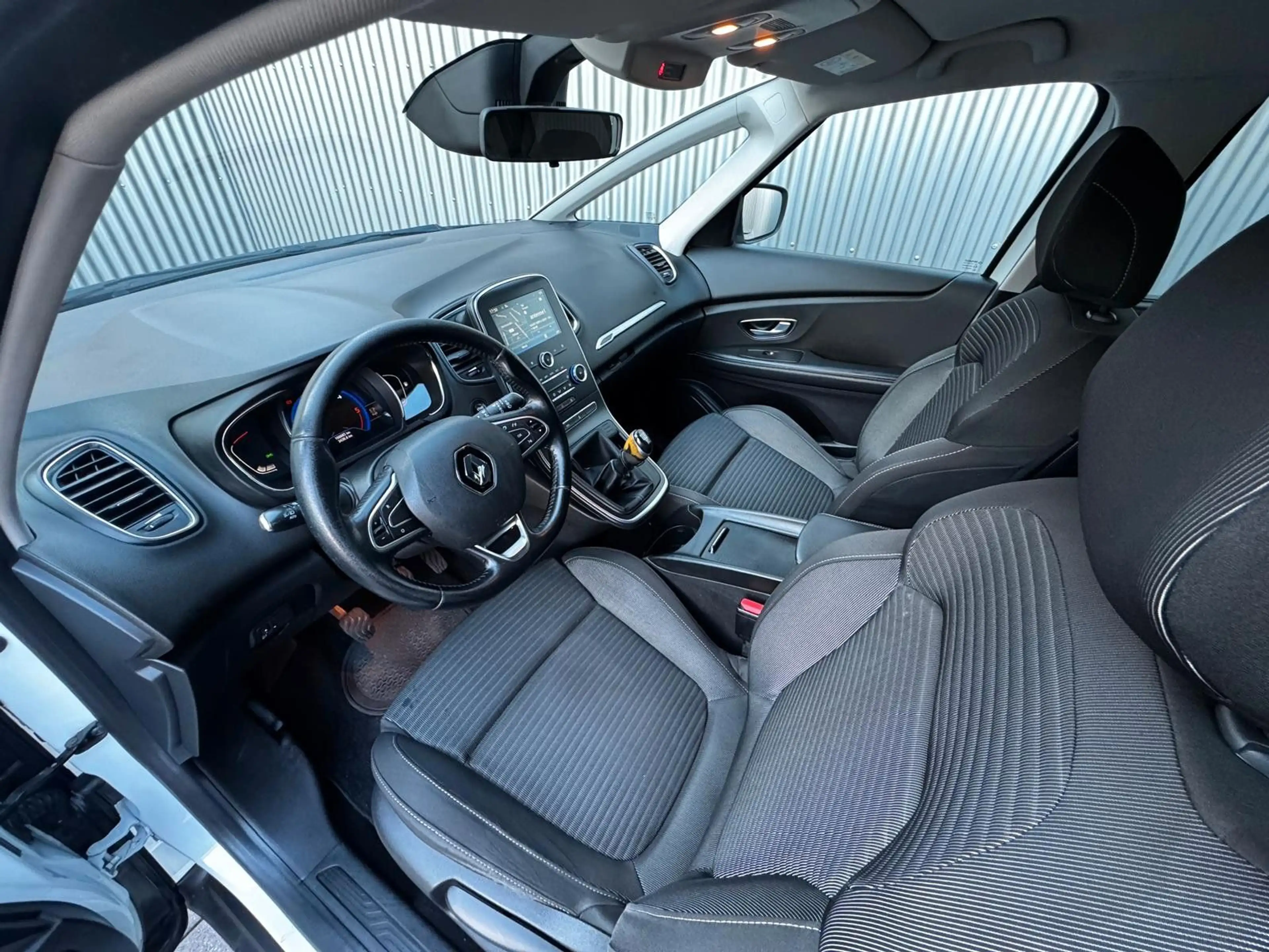 Renault Scenic IV Grand Business Edition bose 7-Sitzer — photo 10