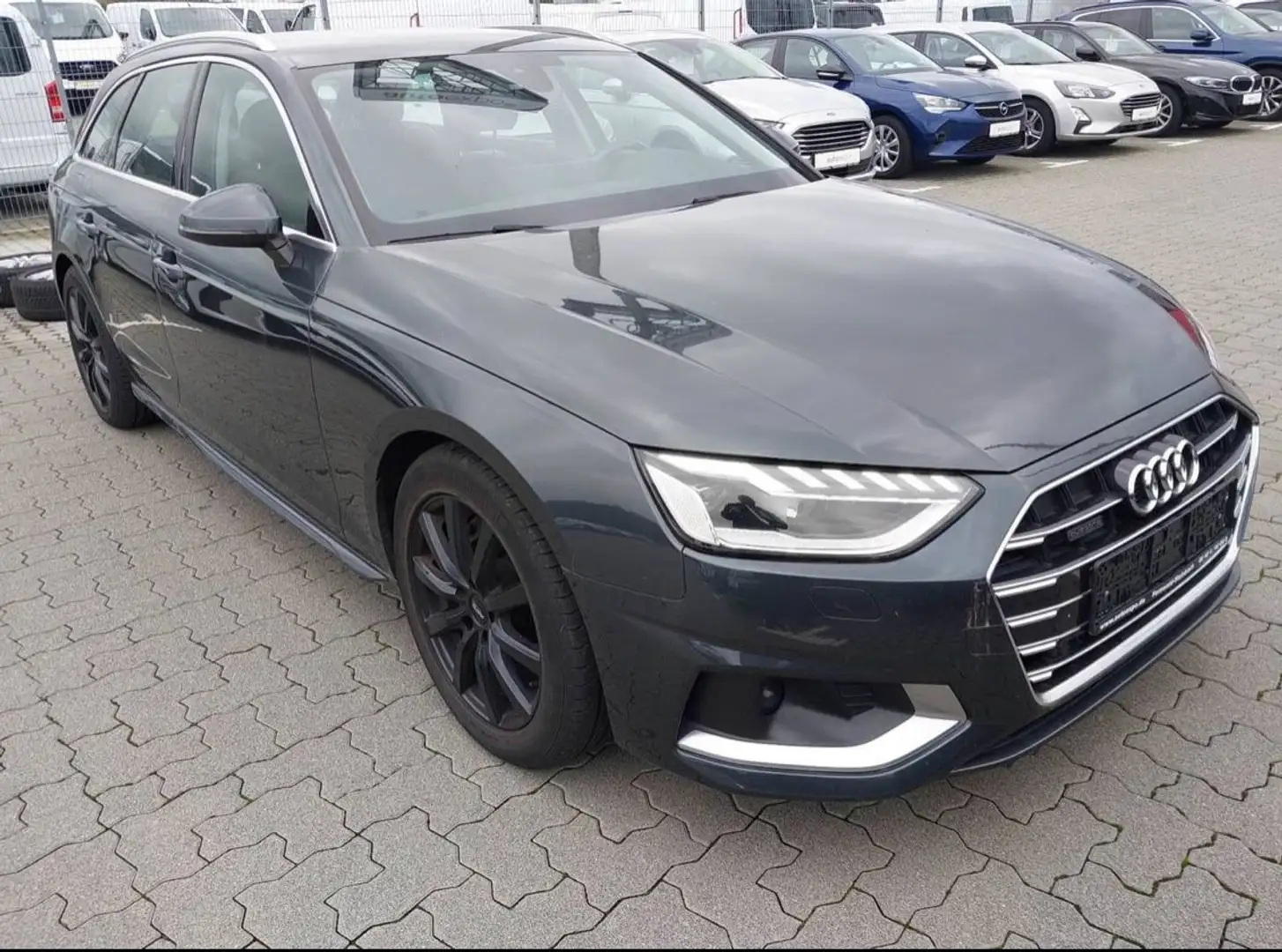 Audi A4 Avant 40 TDI quattro Virtual, LED, AHK, Grau - 1