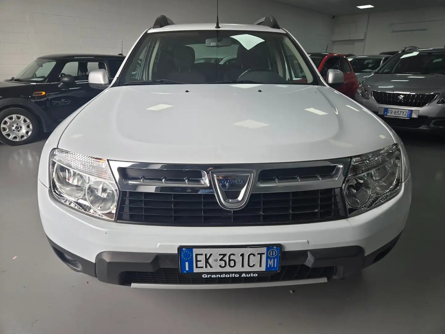 Dacia Duster 1.5 dci Laureate 4x2 110cv Fehér - 2