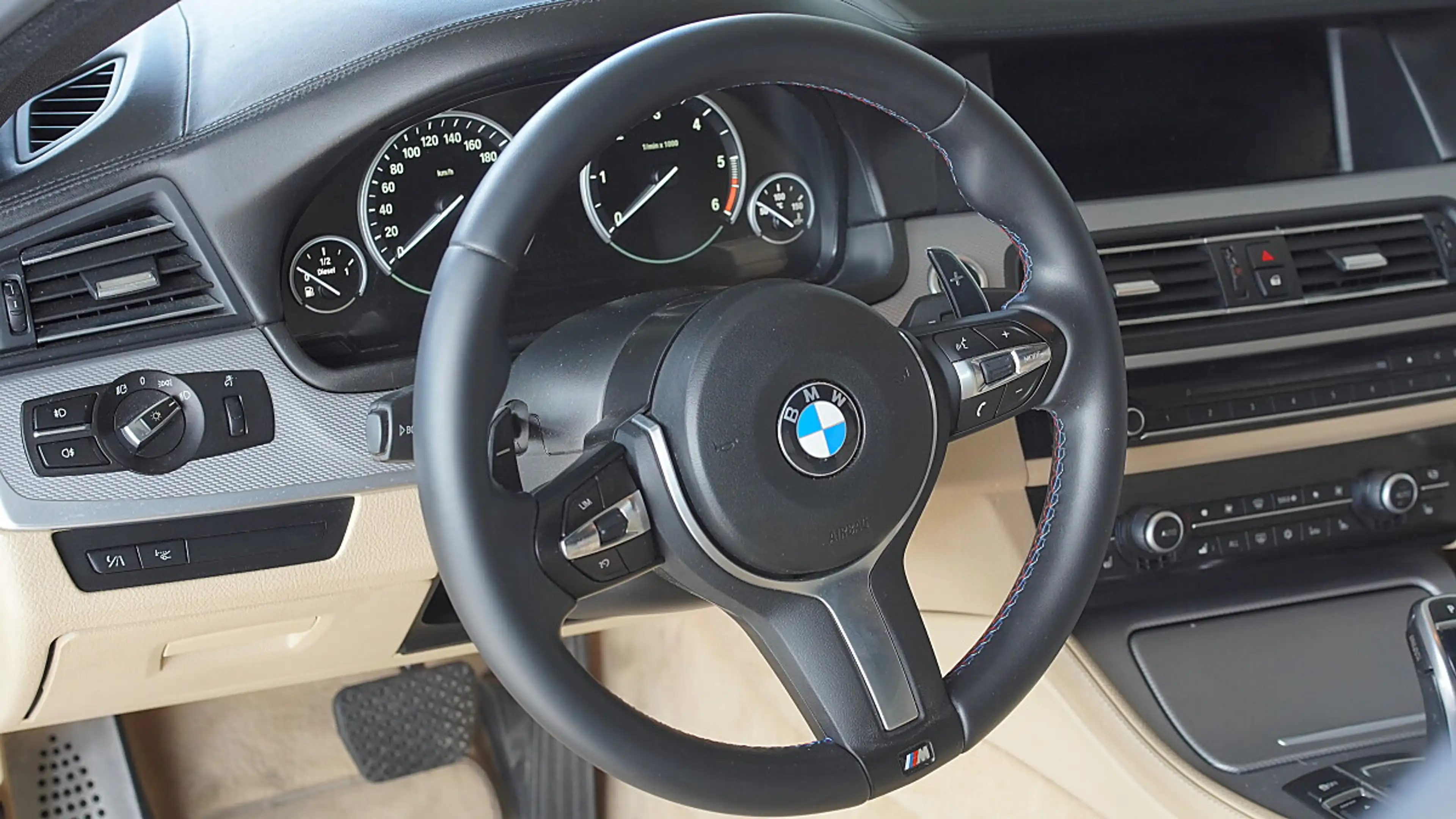 BMW 535 d Touring Aut./M-Sportpacket//MASSAGESITZE//HUD... — photo 14