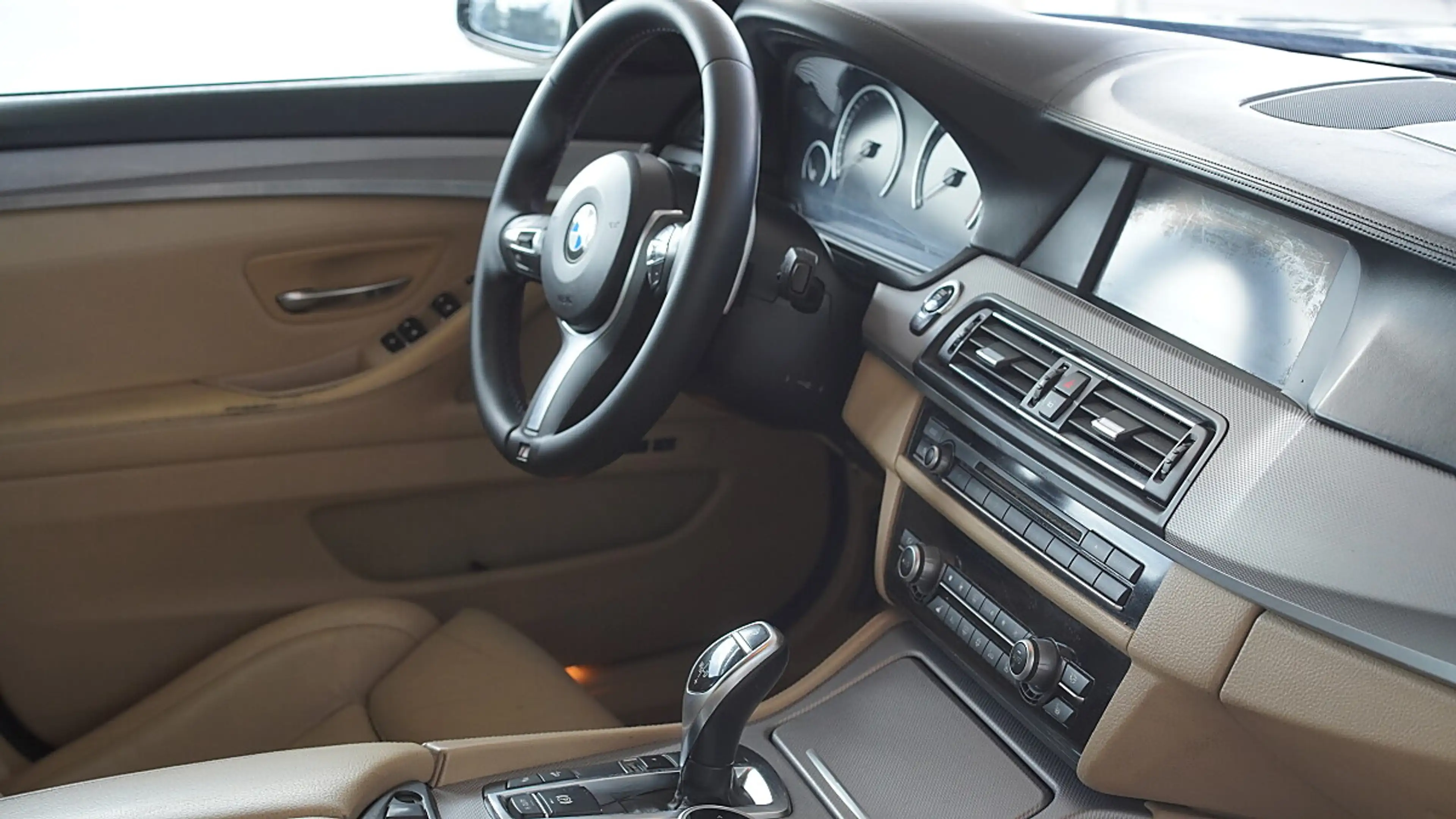 BMW 535 d Touring Aut./M-Sportpacket//MASSAGESITZE//HUD... — photo 13