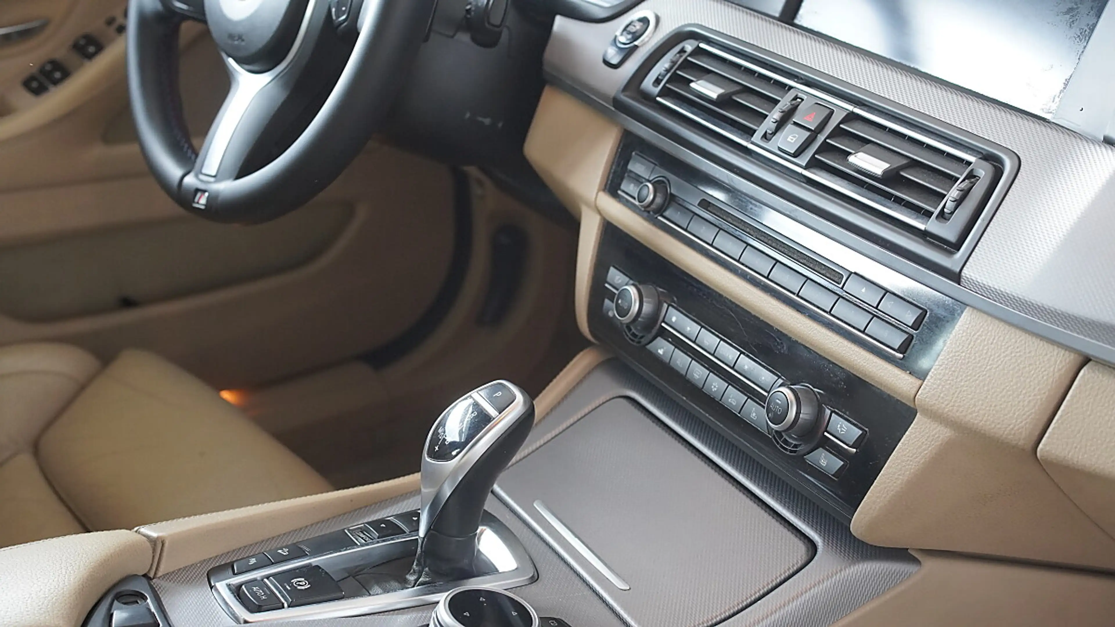 BMW 535 d Touring Aut./M-Sportpacket//MASSAGESITZE//HUD... — photo 12