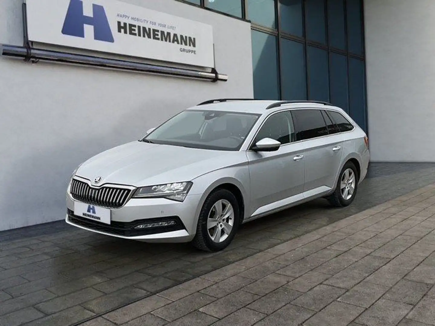 Skoda Superb Combi 2.0 TDI Ambition Navi LED AHK Argent - 1