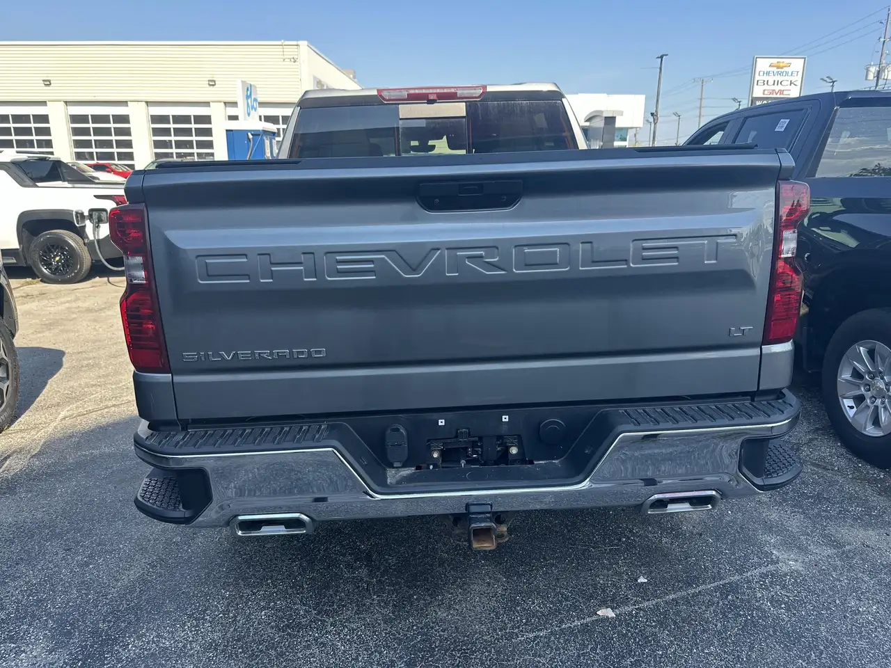 Chevrolet Silverado 1500 снимка Chevrolet Silverado 1500