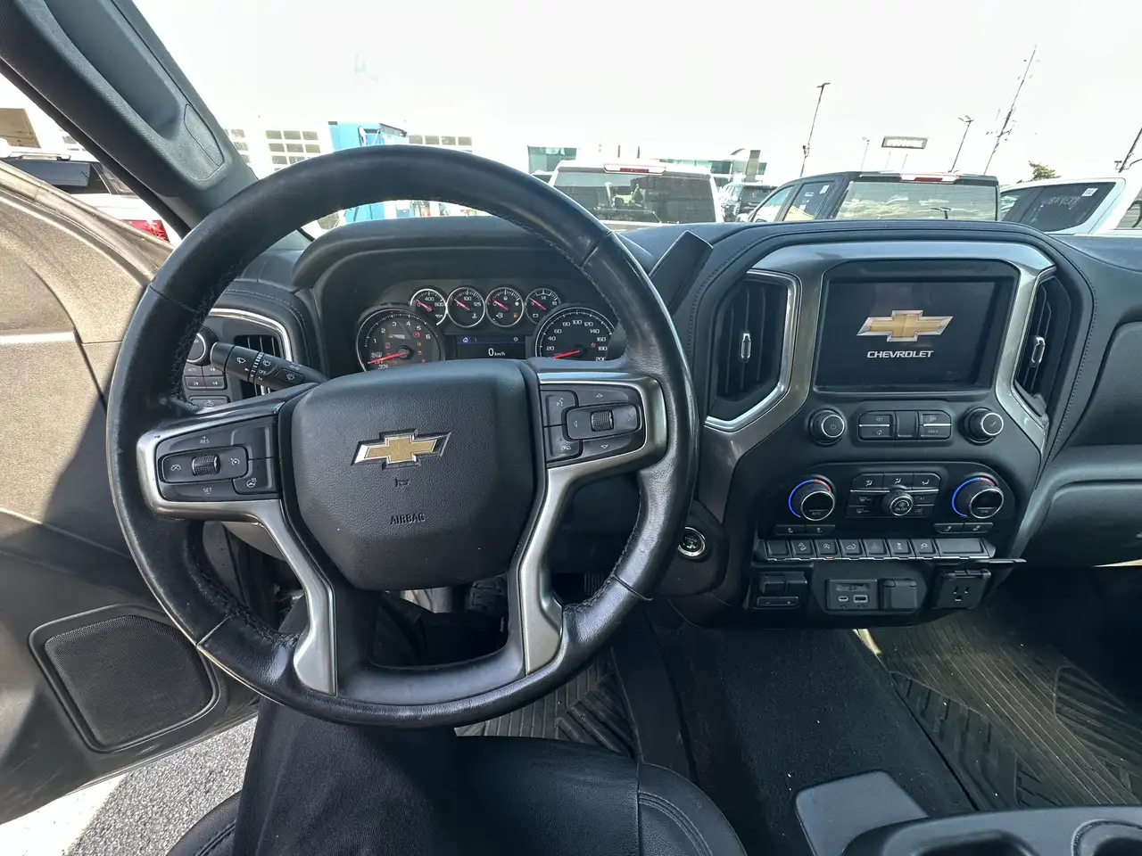 Chevrolet Silverado 1500 снимка Chevrolet Silverado 1500
