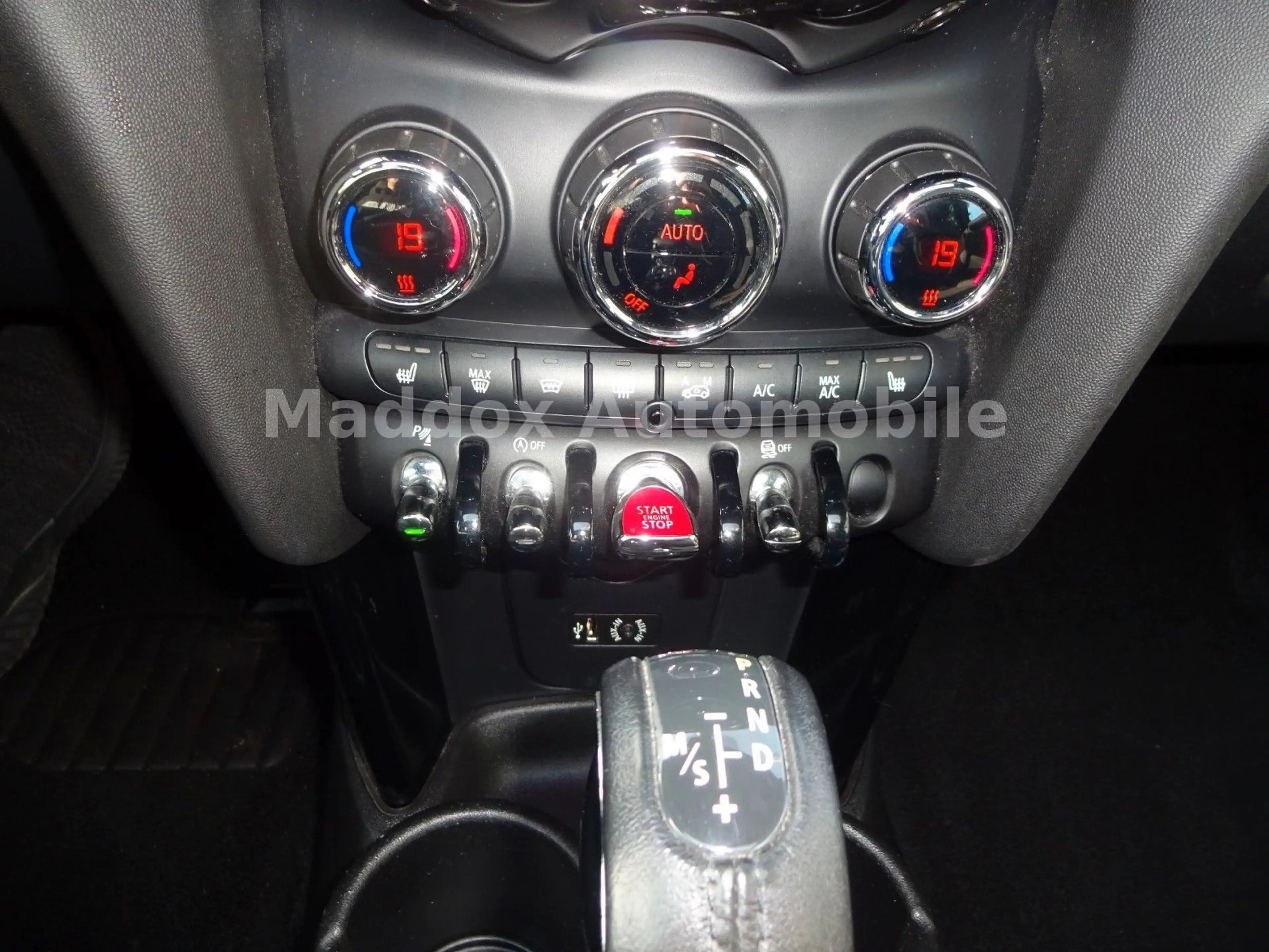 MINI One Automatik,Panoramadach,LED,PDC,Navi,TOP — photo 22