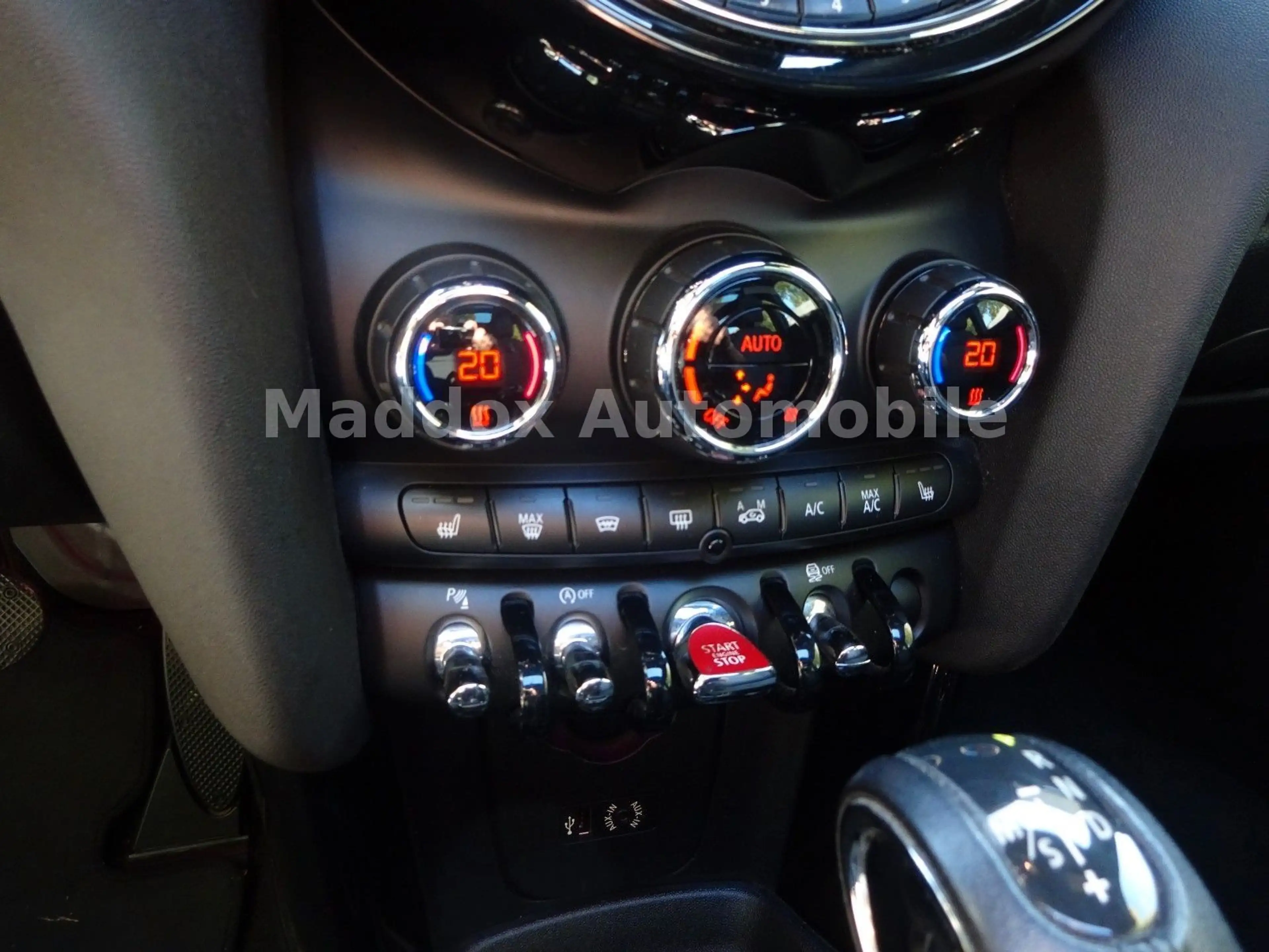 MINI One Automatik,Panoramadach,LED,PDC,Navi,TOP — photo 11