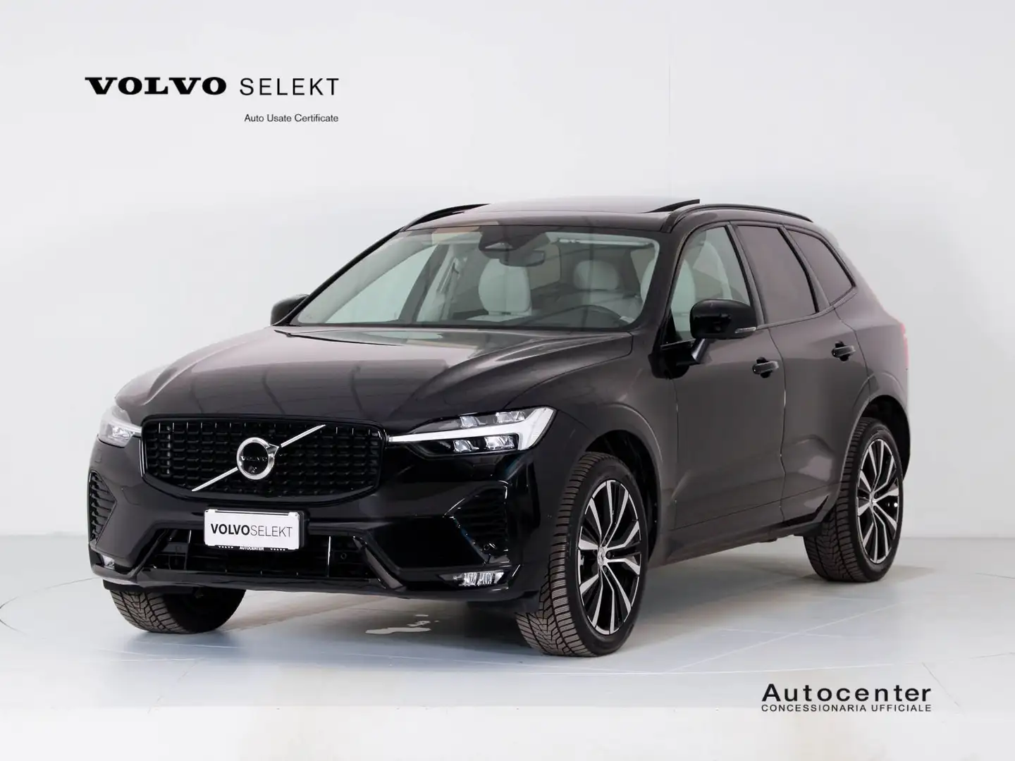 Volvo XC60 XC60 B4 (d) 197CV AWD GEARTRONIC ULTIMATE DARK Nero - 1