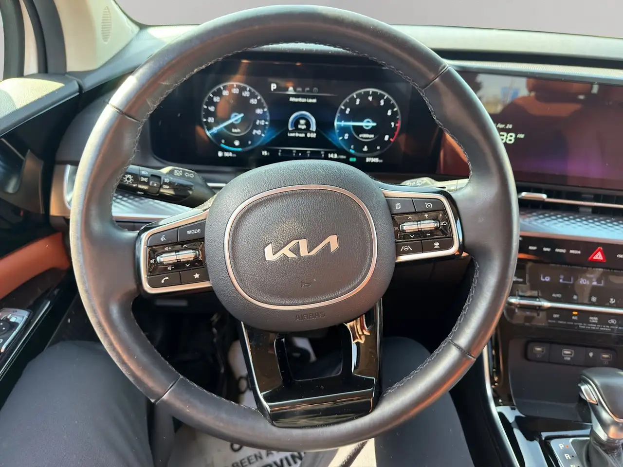 Kia Carnival снимка Kia Carnival