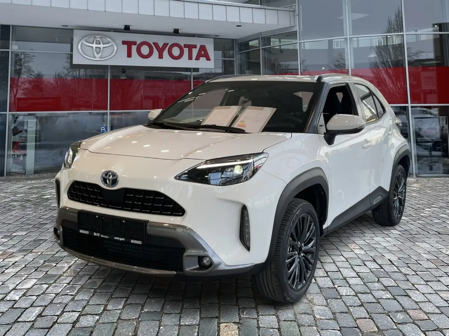 Toyota Yaris Cross 4X4 Adventure *schnell verfügbar* Білий - 1