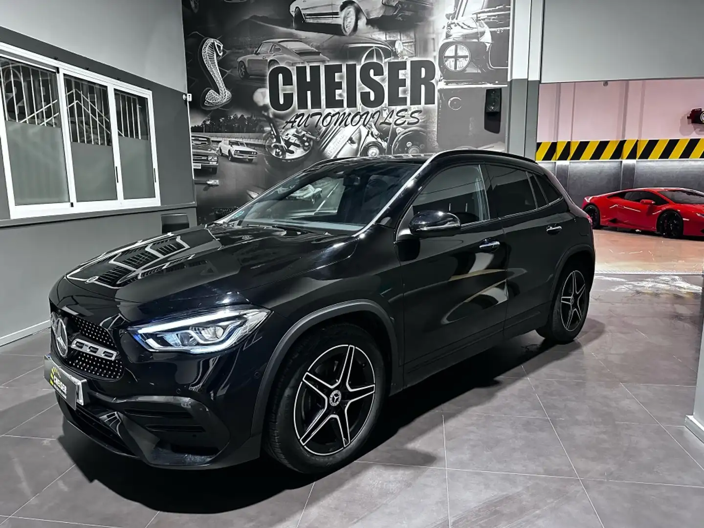 Mercedes-Benz GLA 180 7G-DCT Negro - 1