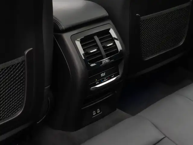 BMW X3 view 27