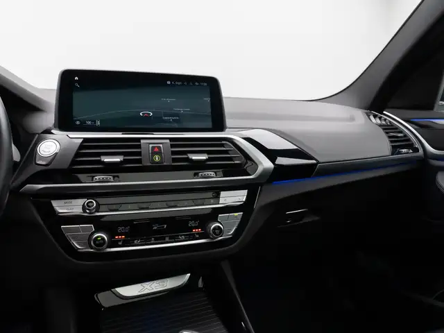 BMW X3 view 21