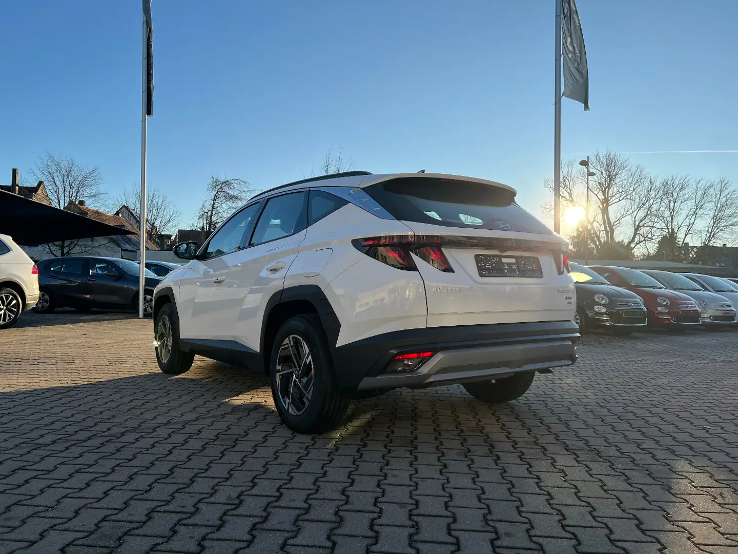 Hyundai TUCSON 1.6 T-GDI Mild-Hybrid Facelift *LED Navi* Blanc - 2