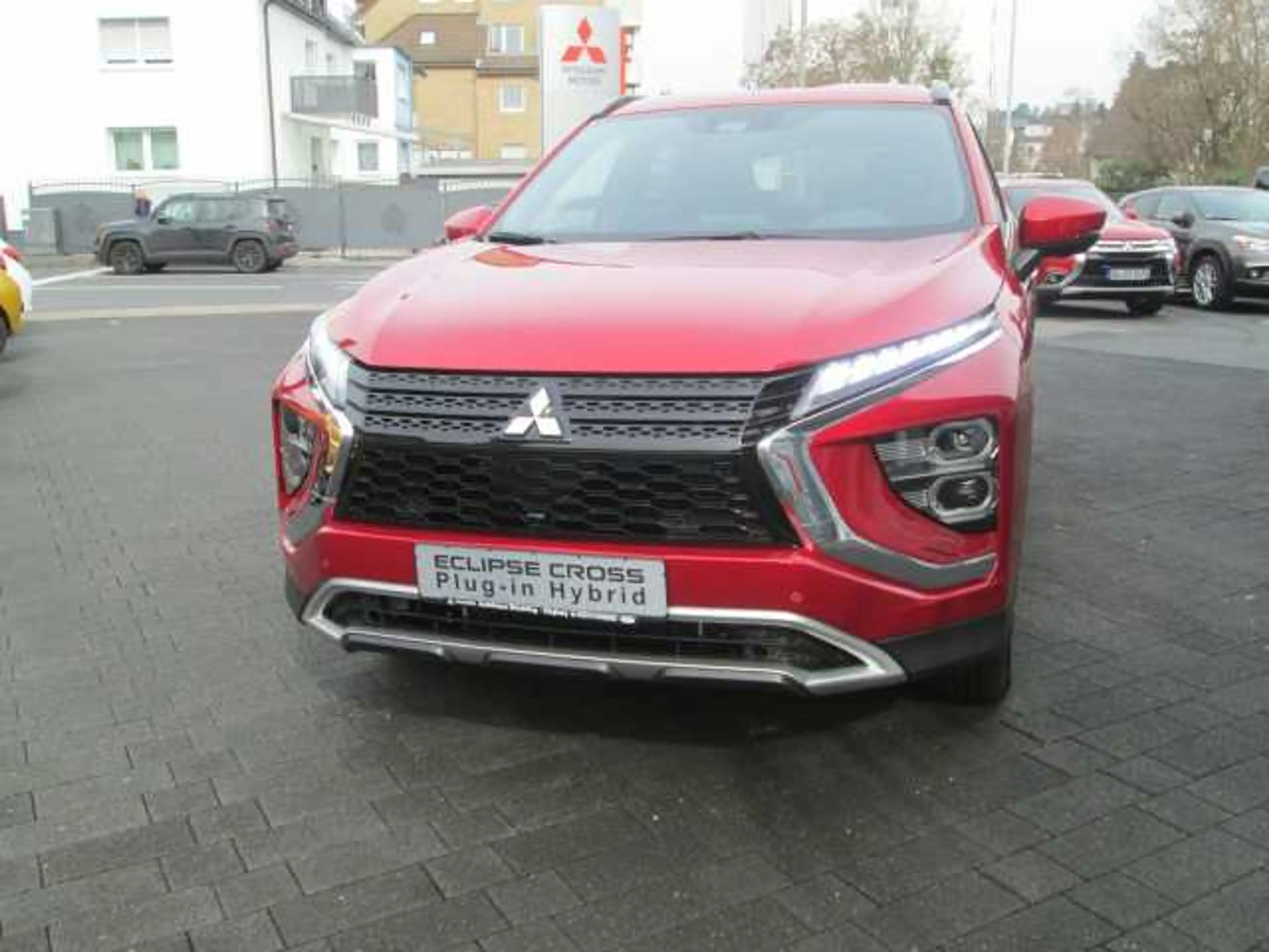 Mitsubishi Eclipse Cross Plug-in Hybrid PLUS Modell Intro — photo 2