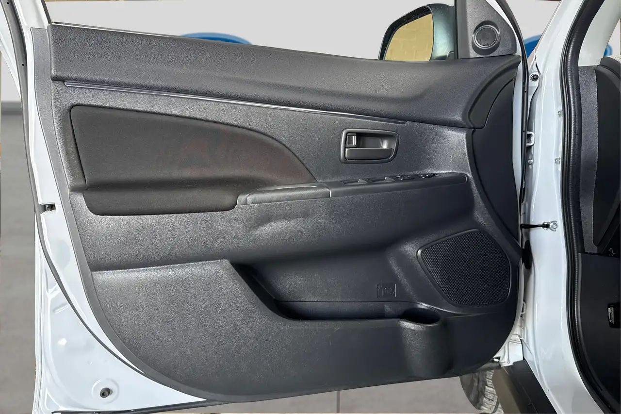 Mitsubishi RVR photo Mitsubishi RVR