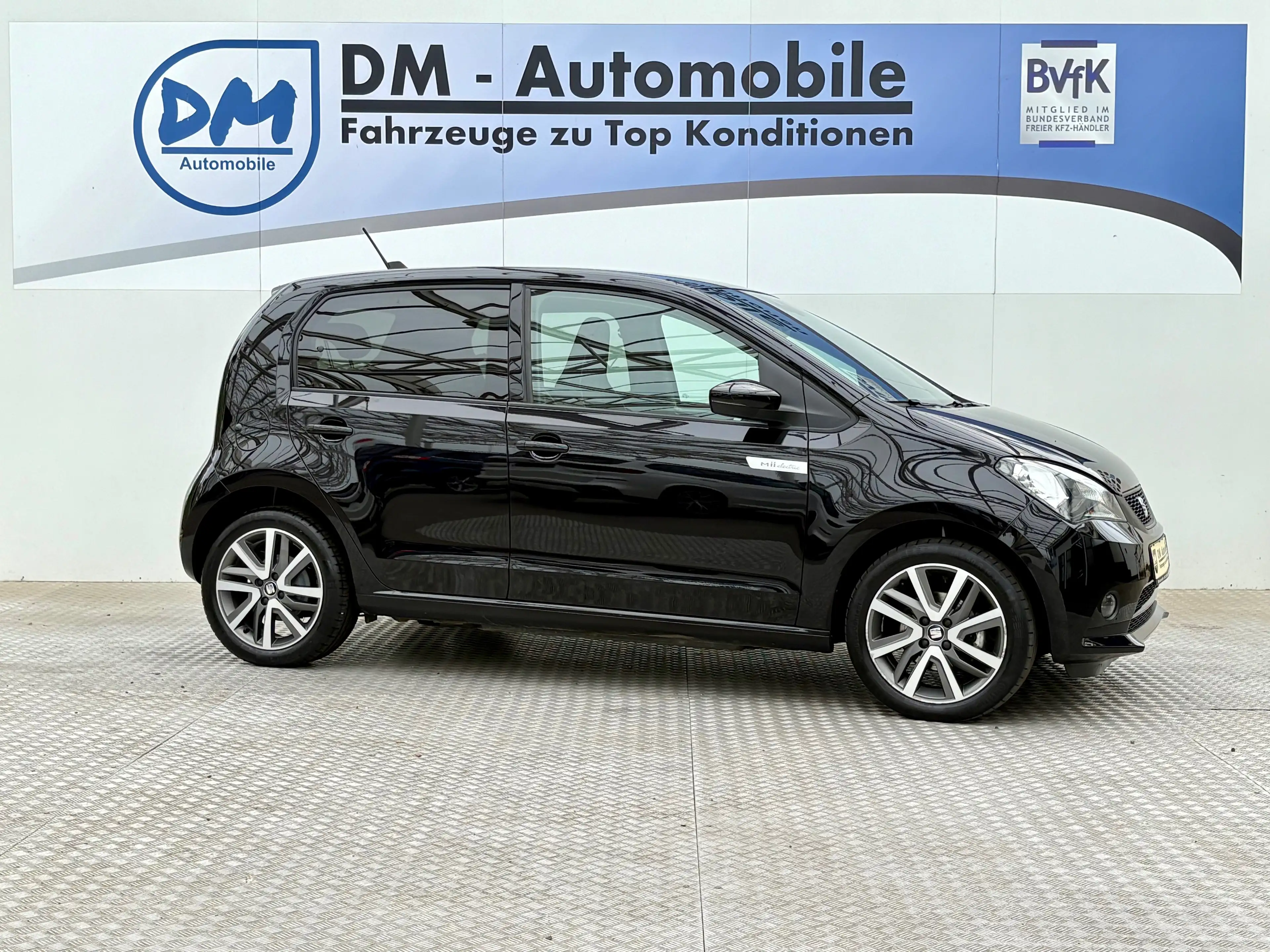 SEAT Mii electric Plus CSS*SHZ*PDC*GRA*16LM*2.HAND*GEPFLEGT — photo 3