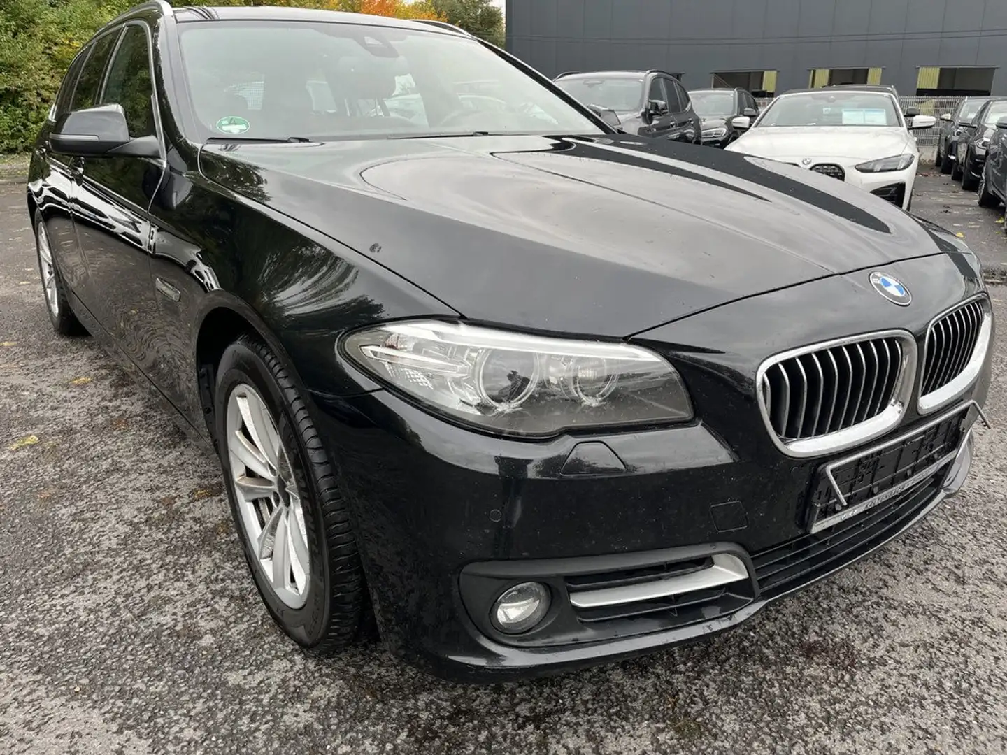 BMW 530 530 d xDrive Schwarz - 1