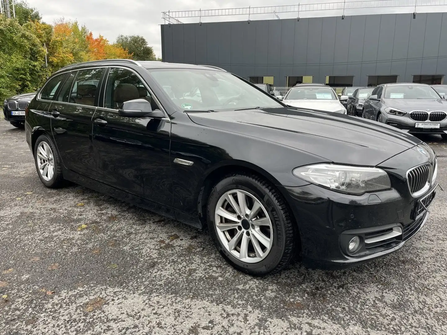 BMW 530 530 d xDrive Schwarz - 2