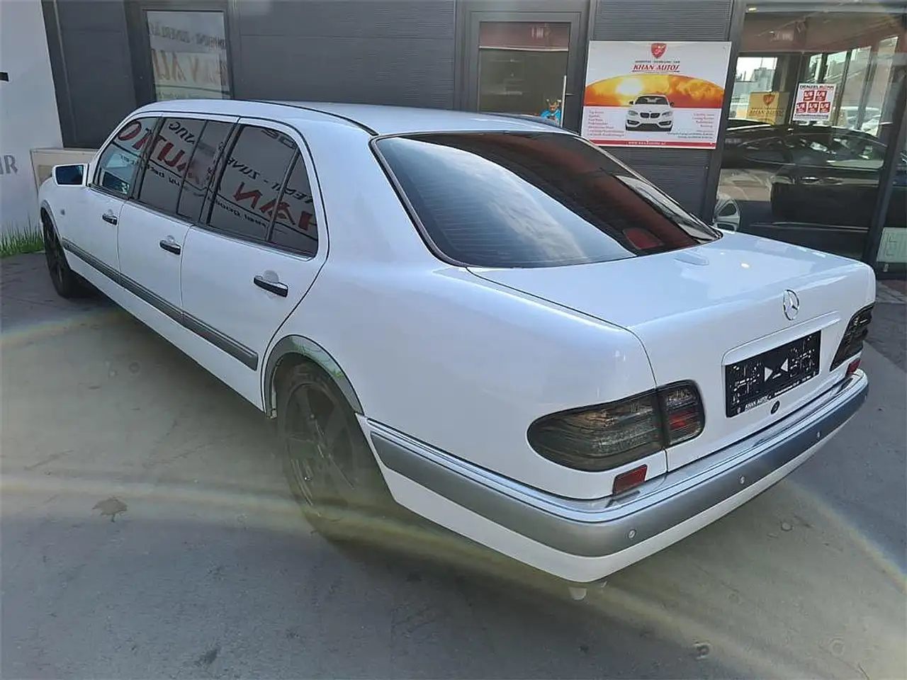Mercedes-Benz E 320 Classic Aut. *7-Sitzer*Leder*Erdgas-Benzin*, foto 4