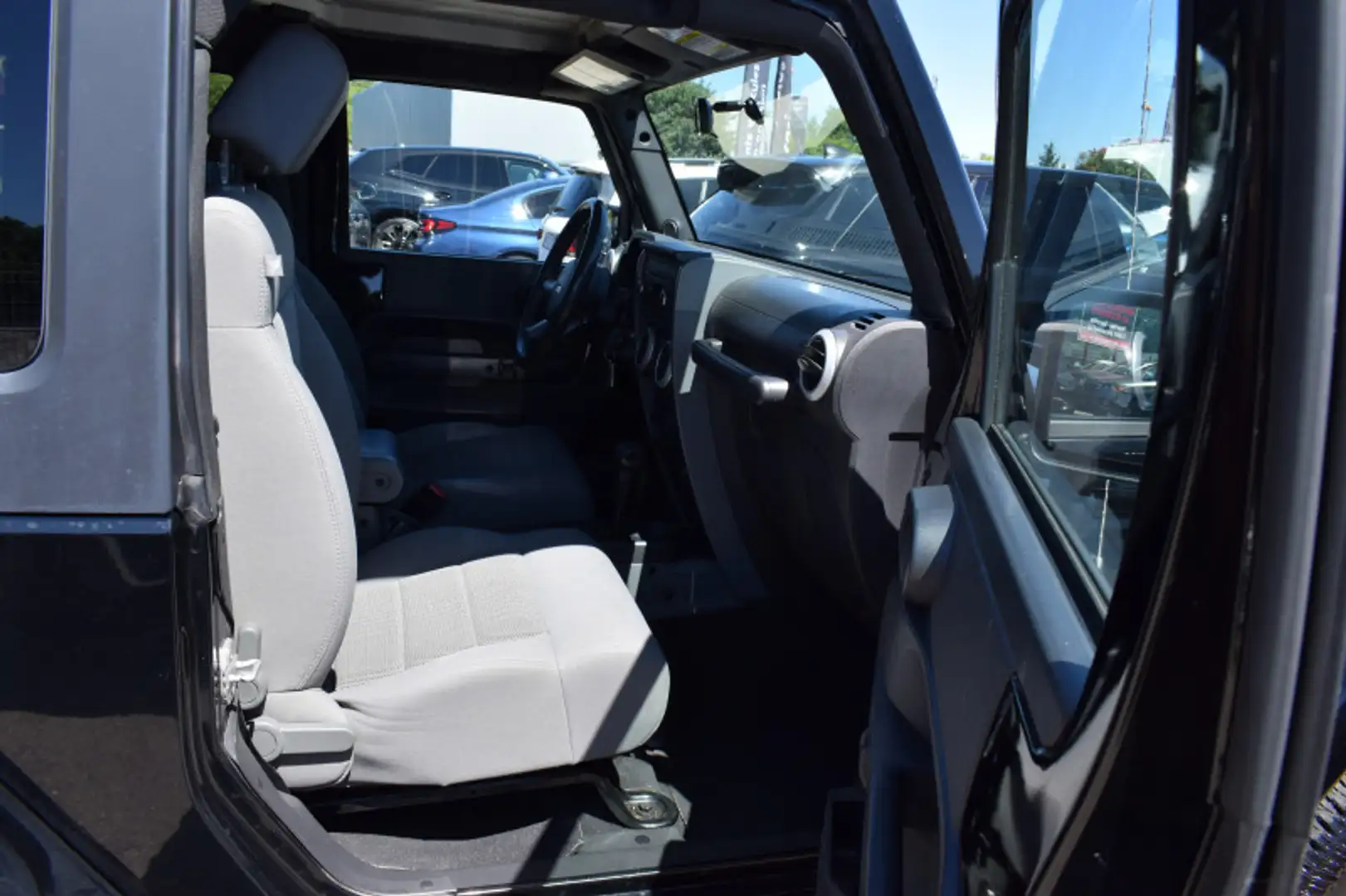 Jeep Wrangler 2.8 CRD SAHARA BA Noir - 2