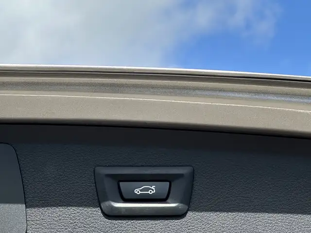 BMW 2 Series view 14