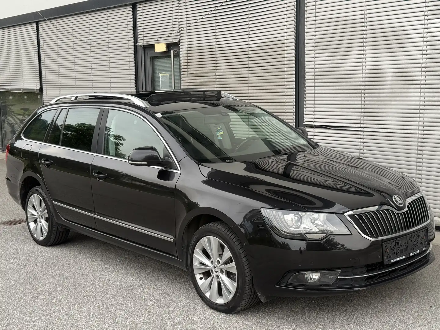 Skoda Superb 2,0 TDI 4x4 DSG+Schaltwippen - 2