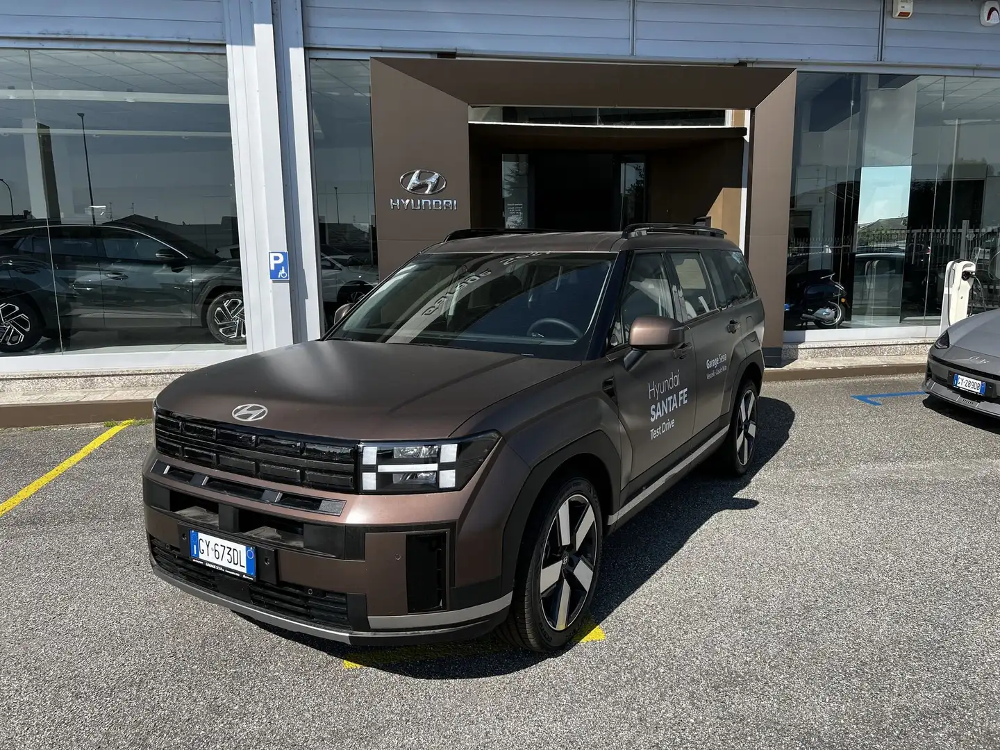 Hyundai SANTA FE 1.6 T-GDi PHEV 4WD AT 5 posti Business Marrone - 2