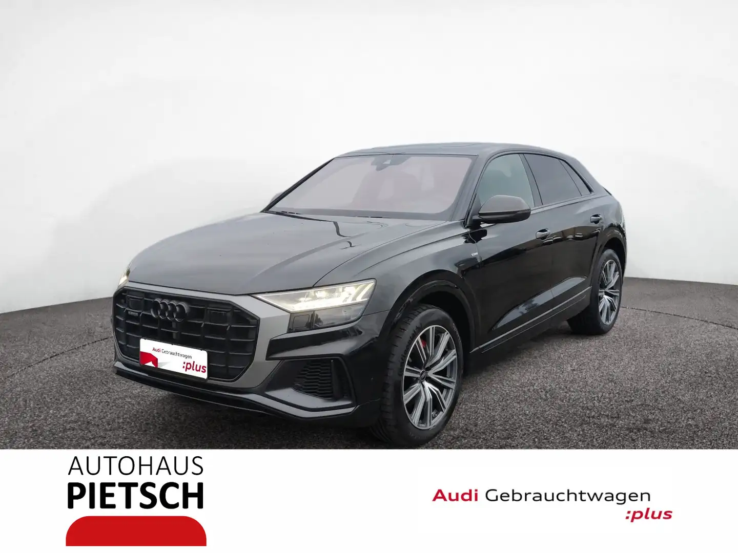 Audi Q8 55 TFSI quattro competition plus Schwarz - 1