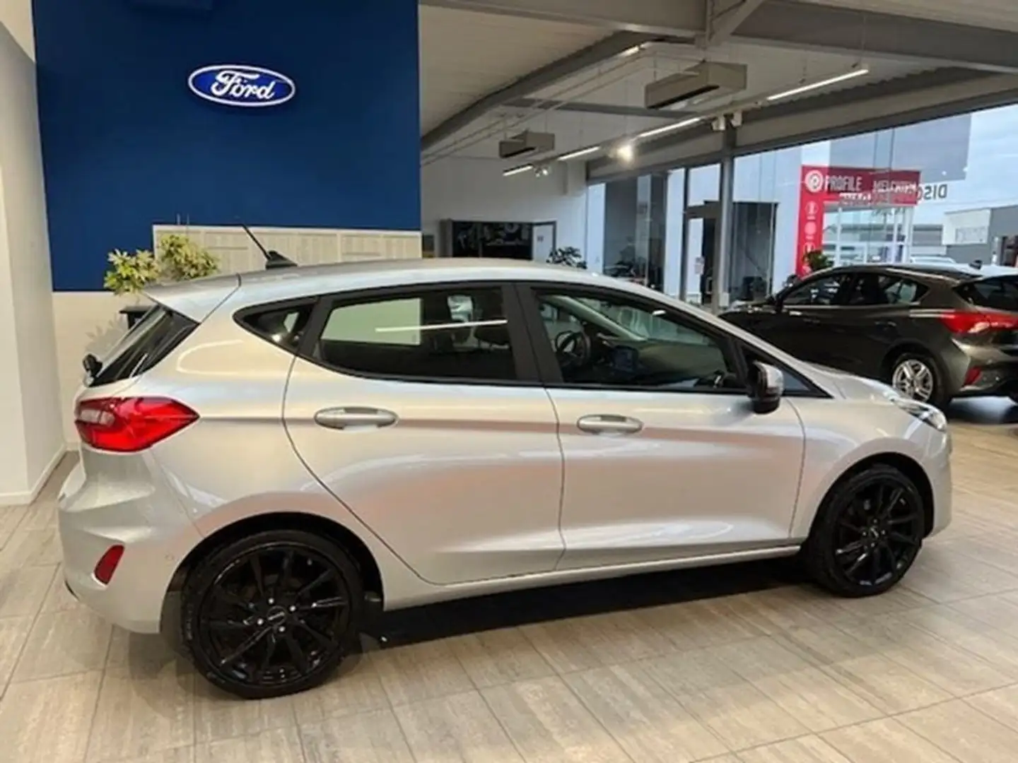 Ford Fiesta 1.1 Ti-VCT 75pk Connected Plateado - 2