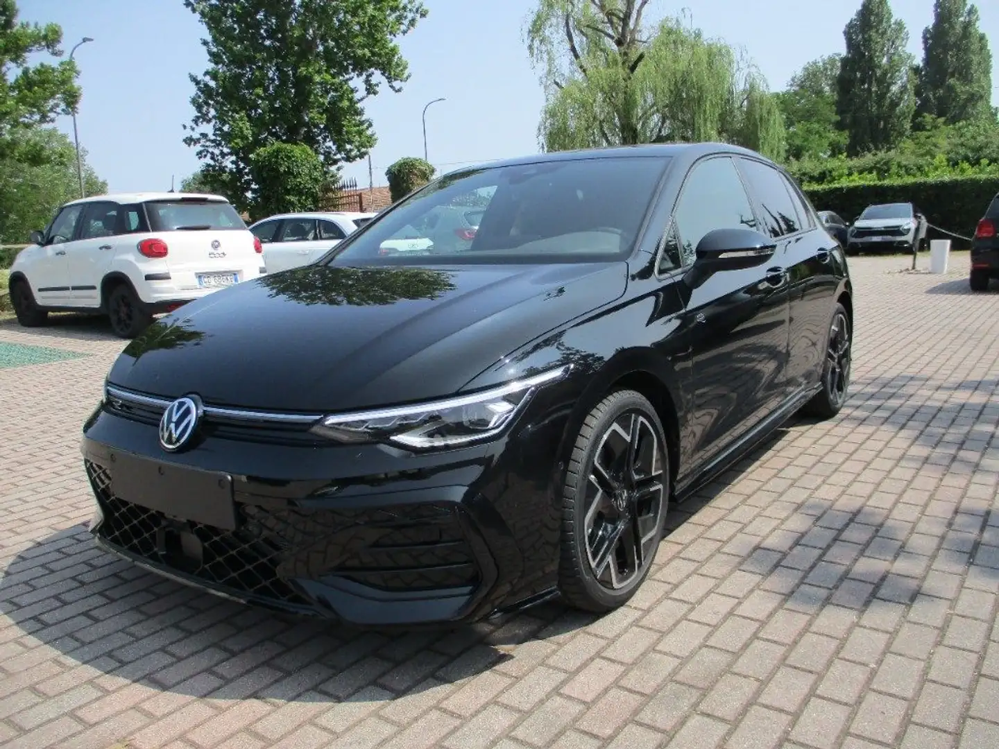 Volkswagen Golf 2.0 TDI 150 CV DSG SCR R-Line 30 YEARS Negro - 1