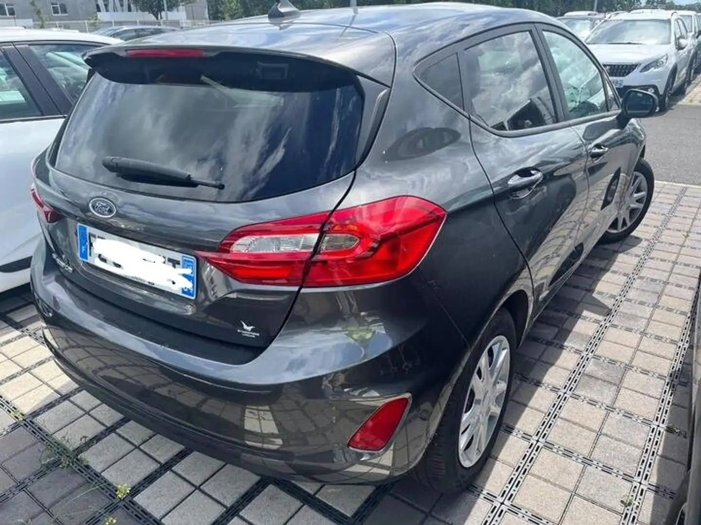 Ford Fiesta 1.0 ecoboost 95 connect business Gris - 2