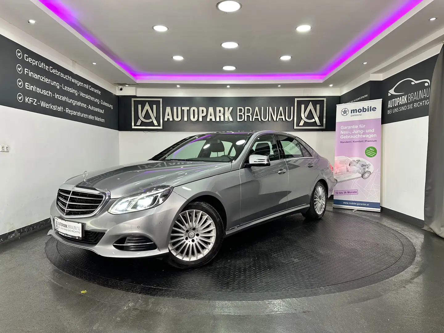 Mercedes-Benz E 350 CDI BlueTec Elegance Aut. *PANO*360*LED* Gris - 1