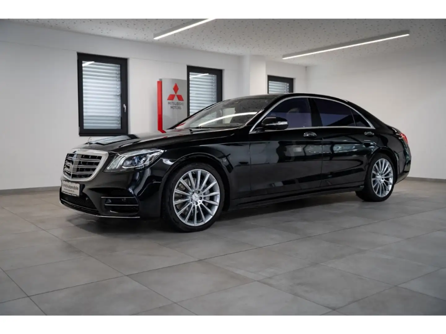 Mercedes-Benz S 560 L AMG-Line 4M First Class Exclp.Chauffeur Noir - 1