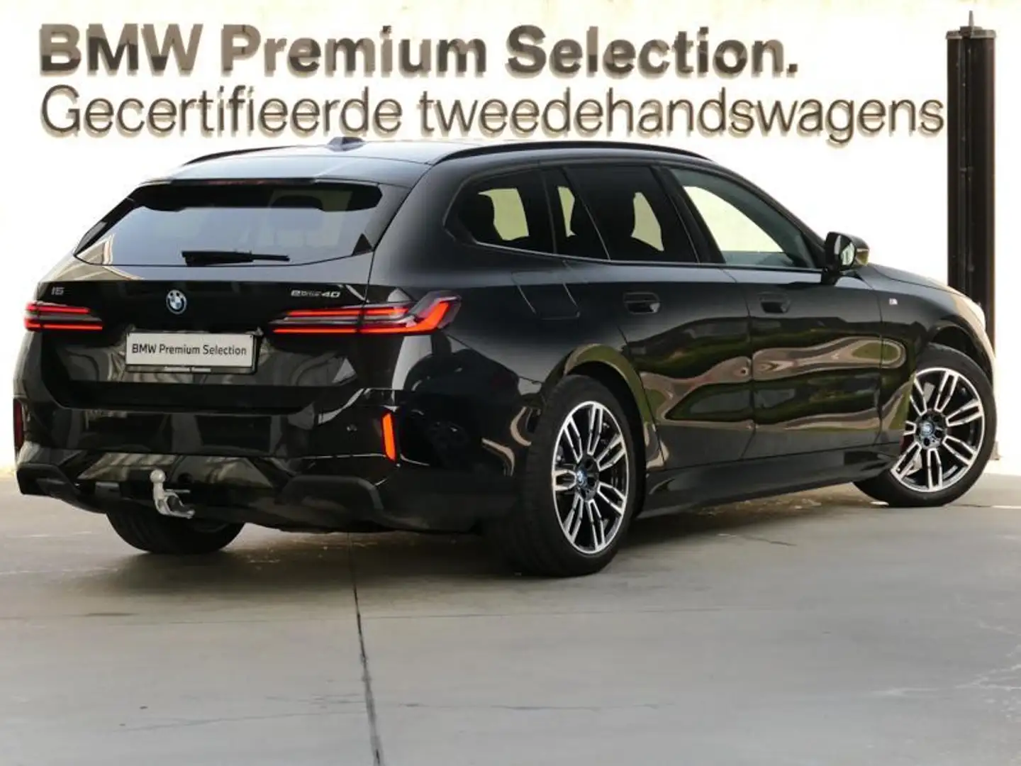 BMW i5 eDrive40 Touring M Sport PRO | Noir - 2