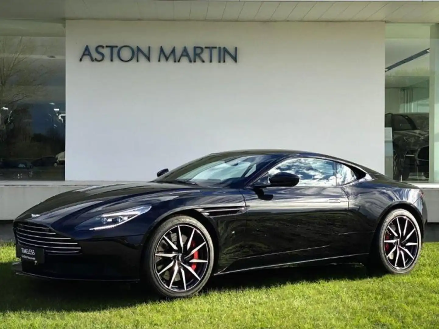 Aston Martin DB11 V12 5.2 608ch BVA8 - 1