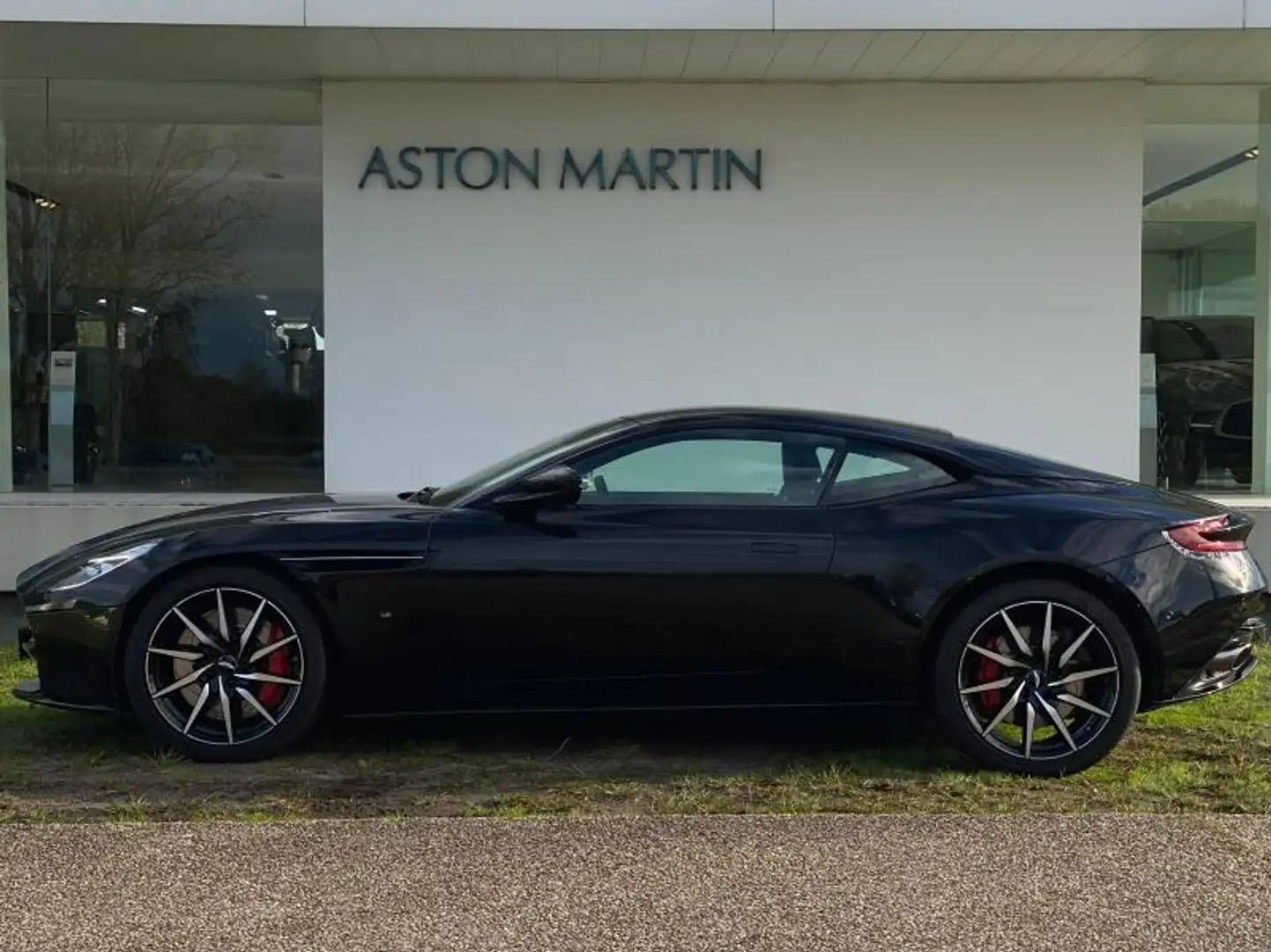 Aston Martin DB11 V12 5.2 608ch BVA8 - 2