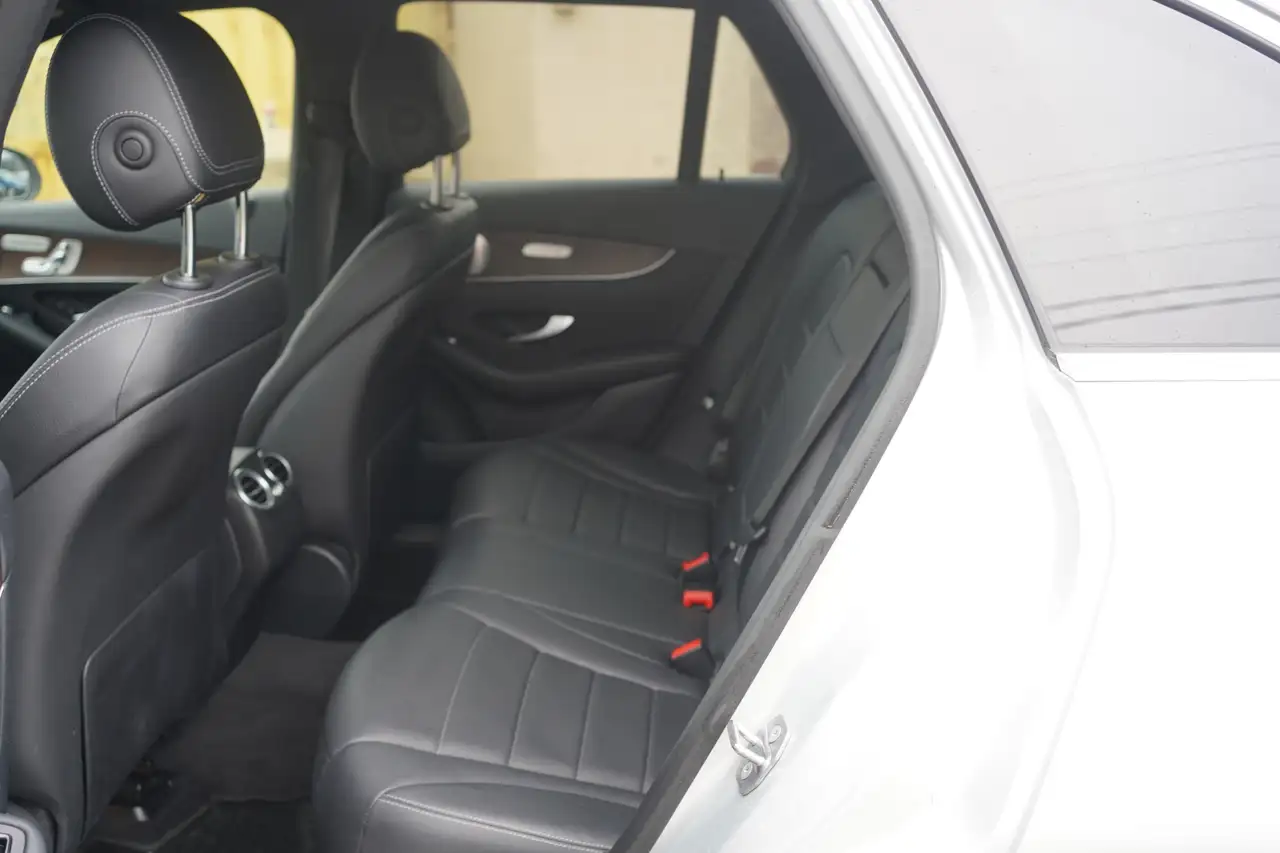 Mercedes-Benz GLC снимка Mercedes-Benz GLC