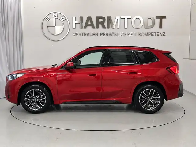 BMW X1 view 3