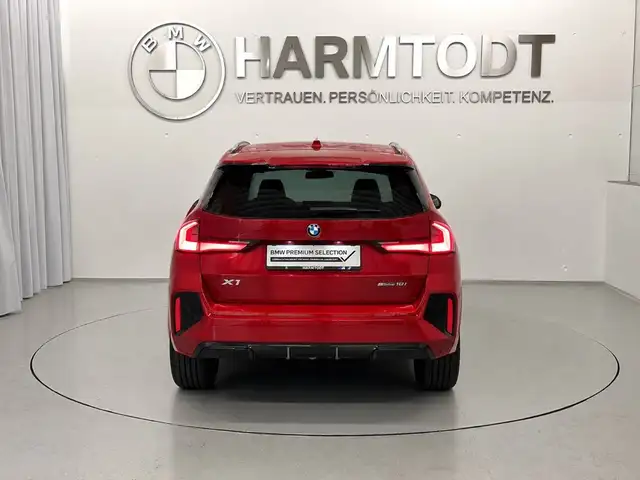 BMW X1 view 4