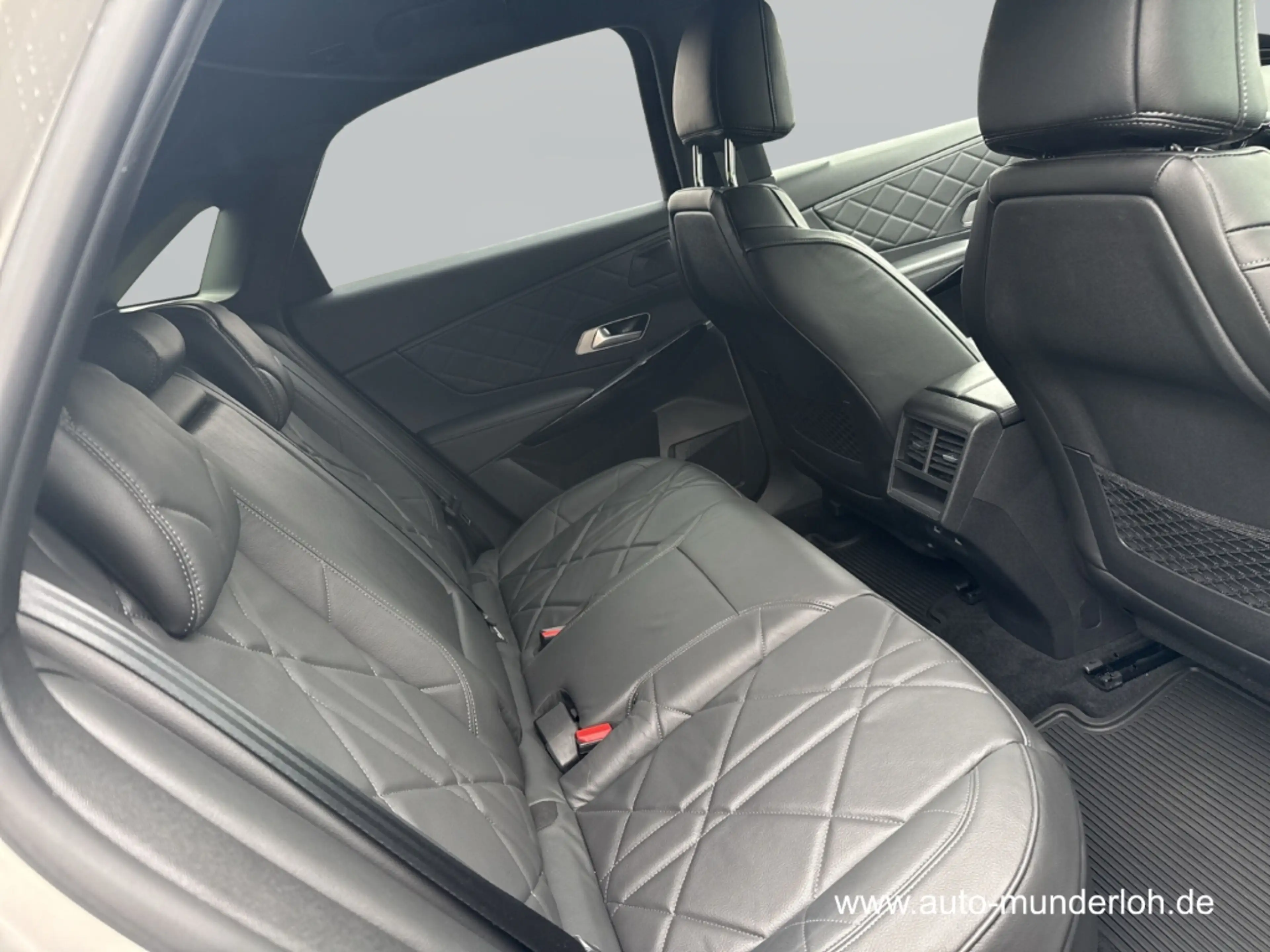 DS Automobiles DS 7 E-Tense 225  4x2 Rivoli Hybrid LEDER SHZ NAVI ACTI — photo 10