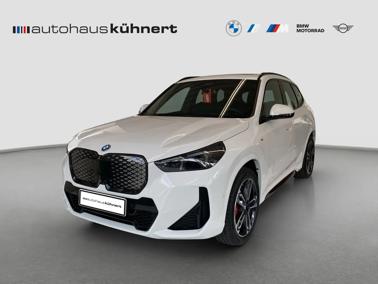 BMW iX1 xDrive30 M-Sport PRO UPE: 72.410,- M-Sport Weiß - 1