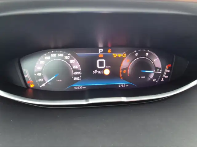 Peugeot 5008 view 15