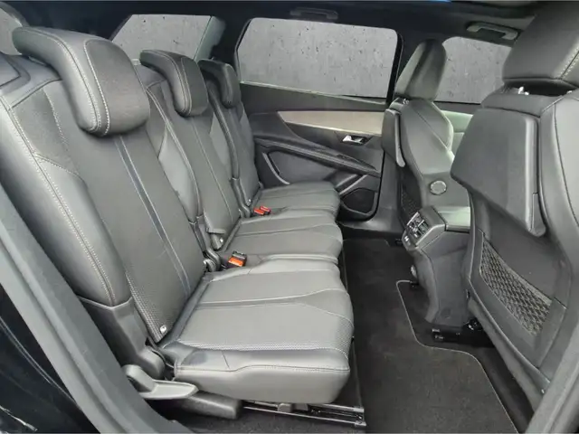 Peugeot 5008 view 14