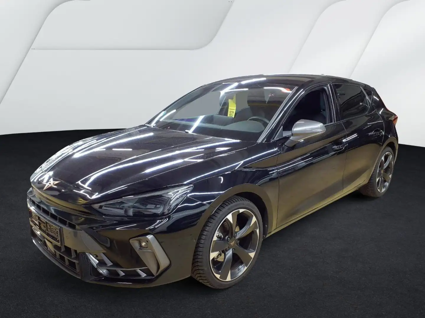 CUPRA Leon 1.5eTSI DSG / Navi, FullLink, ParkAssi, LED Schwarz - 2