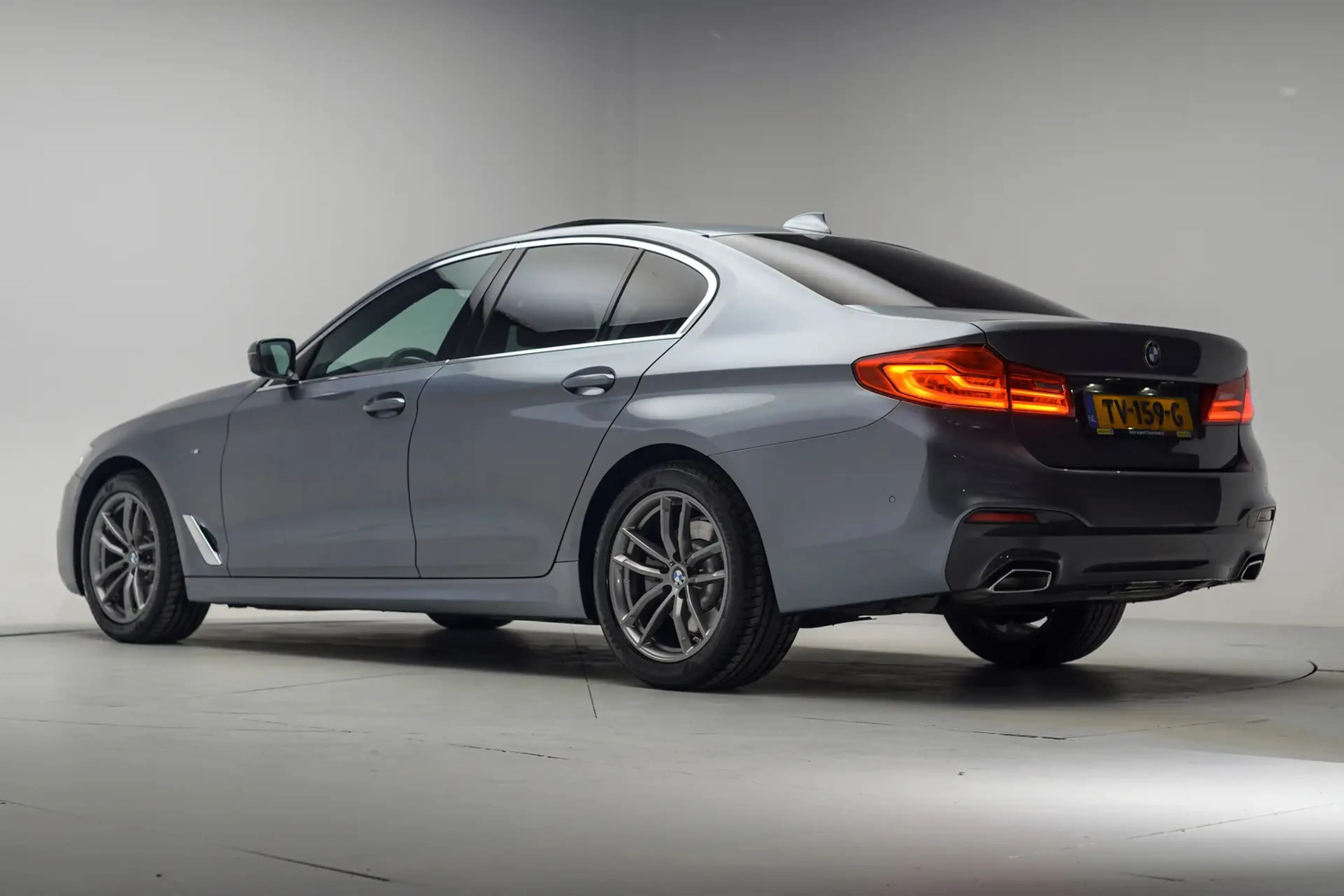 BMW 520 5-serie 520i M Sport High Executive Aut. [ Schuifd — photo 3