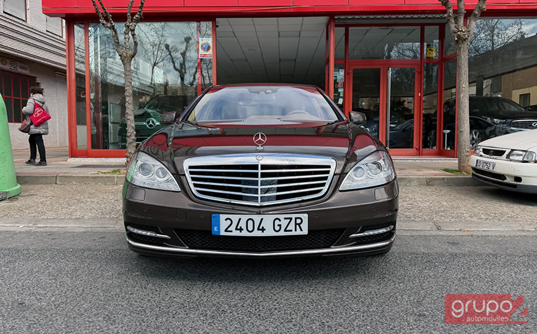 Mercedes-Benz S 500 4M Aut. Marrón - 2