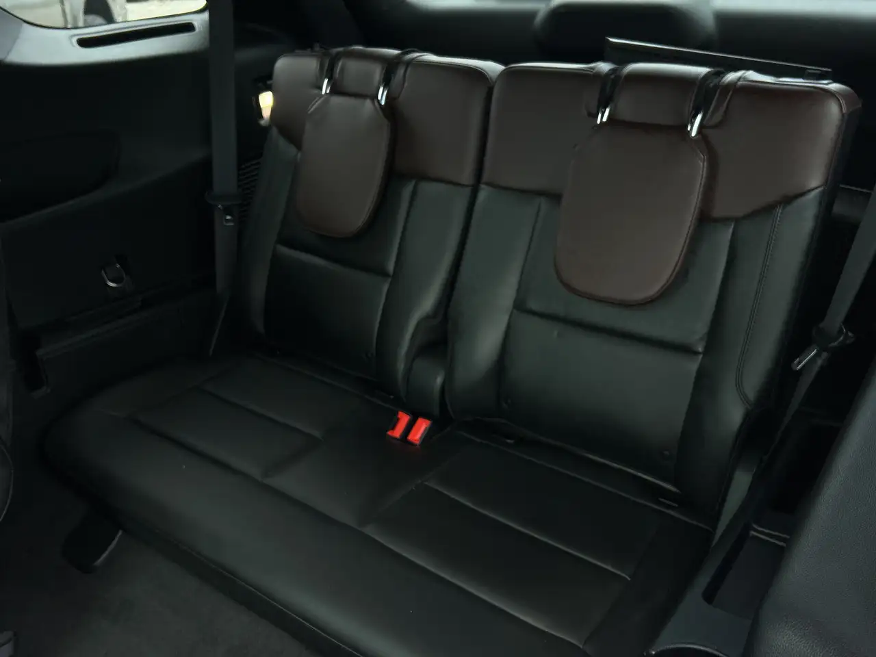 Ford Explorer photo Ford Explorer