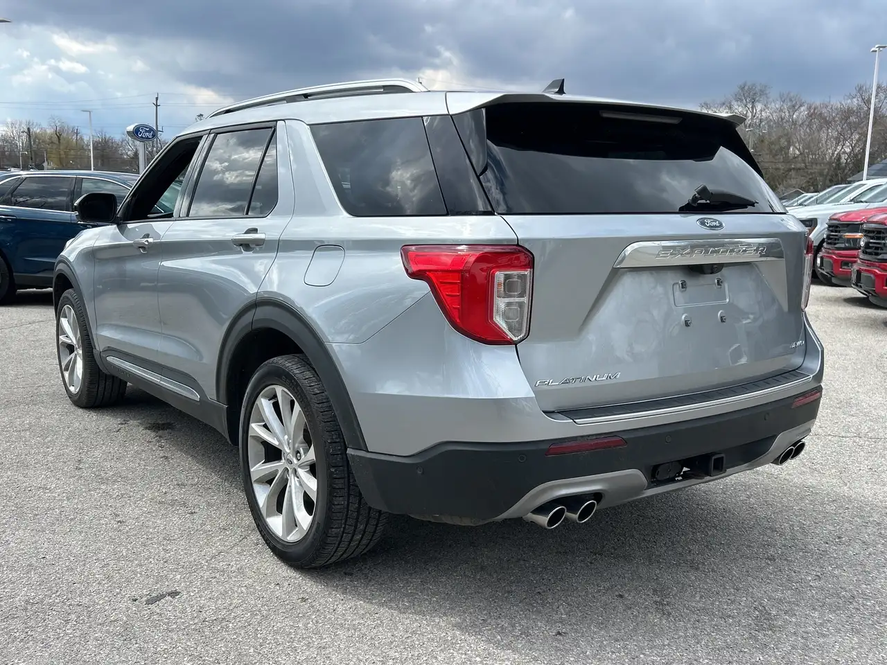 Ford Explorer photo Ford Explorer