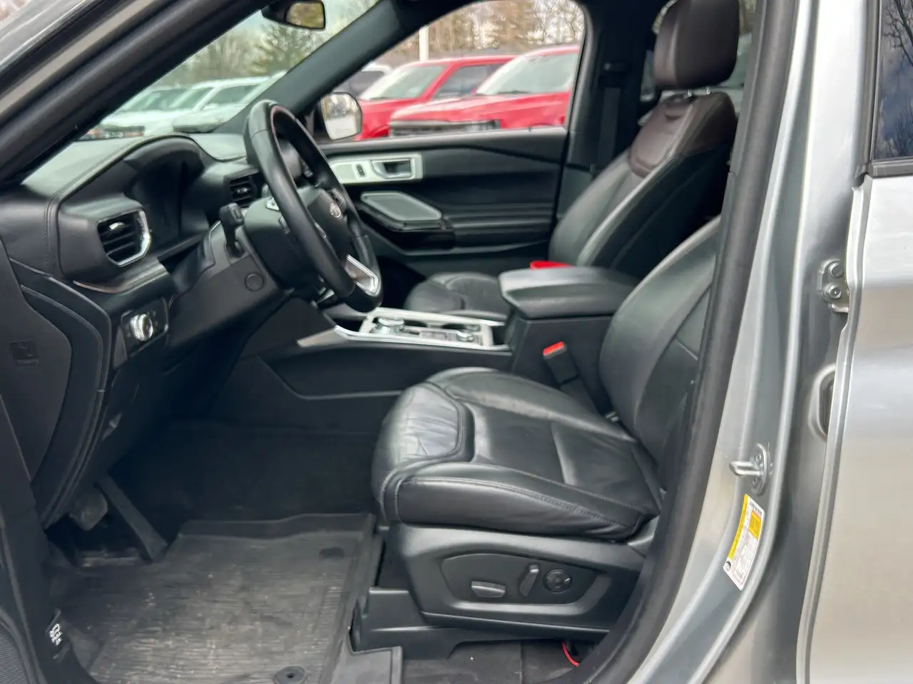 Ford Explorer photo Ford Explorer